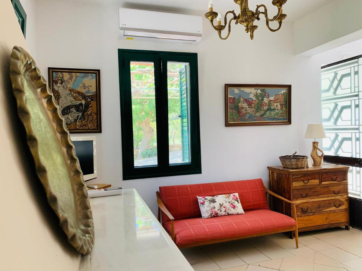 Temenia House Villa Exterior photo
